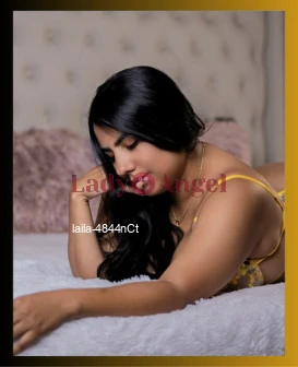 I am Laila, Desi Bhabhi escort from Bangalore
