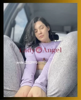 I am Jenife, Travel escort from Bangalore