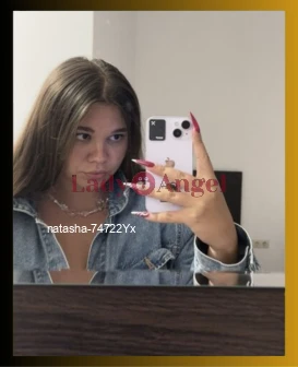I am Natasha, Desi Bhabhi escort from Delhi