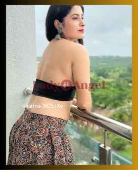 I am sharma, VIP escort from Delhi