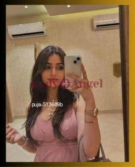 I am puja, Slim escort from Delhi