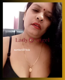 I am Sunita, Desi Bhabhi escort from Mumbai