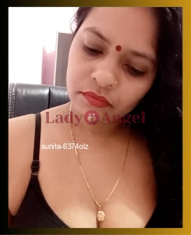 I am Sunita, Desi Bhabhi escort from Mumbai