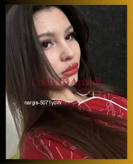 I am Nargis, Airhostess escort from Pune
