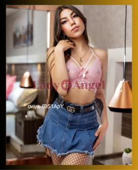 I am Oviya, Slim escort from Kolkata