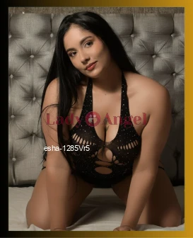 I am Esha, Party escort from Mumbai