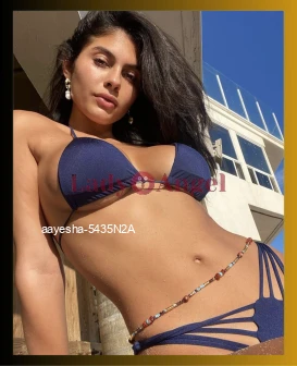 I am Aayesha, Big Boob escort from Bangalore