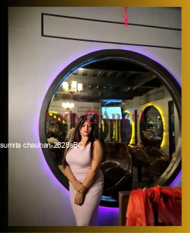 I am sumita chauhan, Mature escort from Bangalore