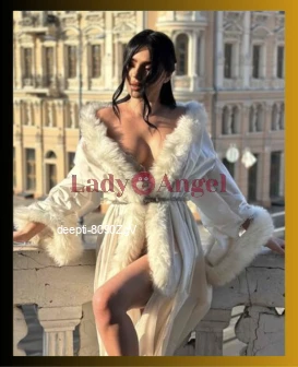 I am Deepti, VIP escort from Uttarpradesh