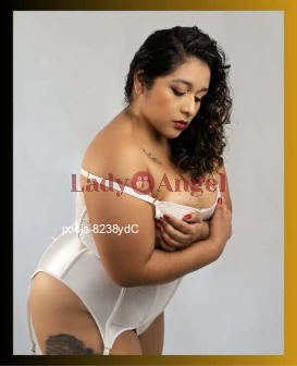 I am Pooja, Mature escort from Bangalore