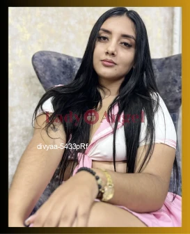 I am Divyaa, Desi Bhabhi escort from Mumbai
