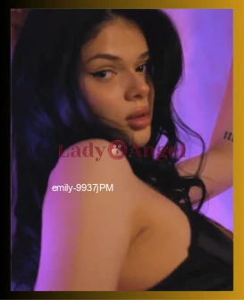 I am Emily, European escort from Kolkata