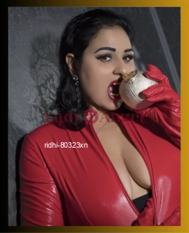 I am Ridhi, Big Boob escort from Bangalore