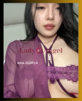 I am Reina, Asian escort from Bangalore