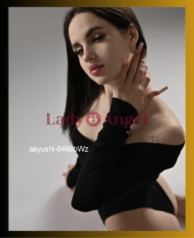 I am Aayushi, Slim escort from Delhi
